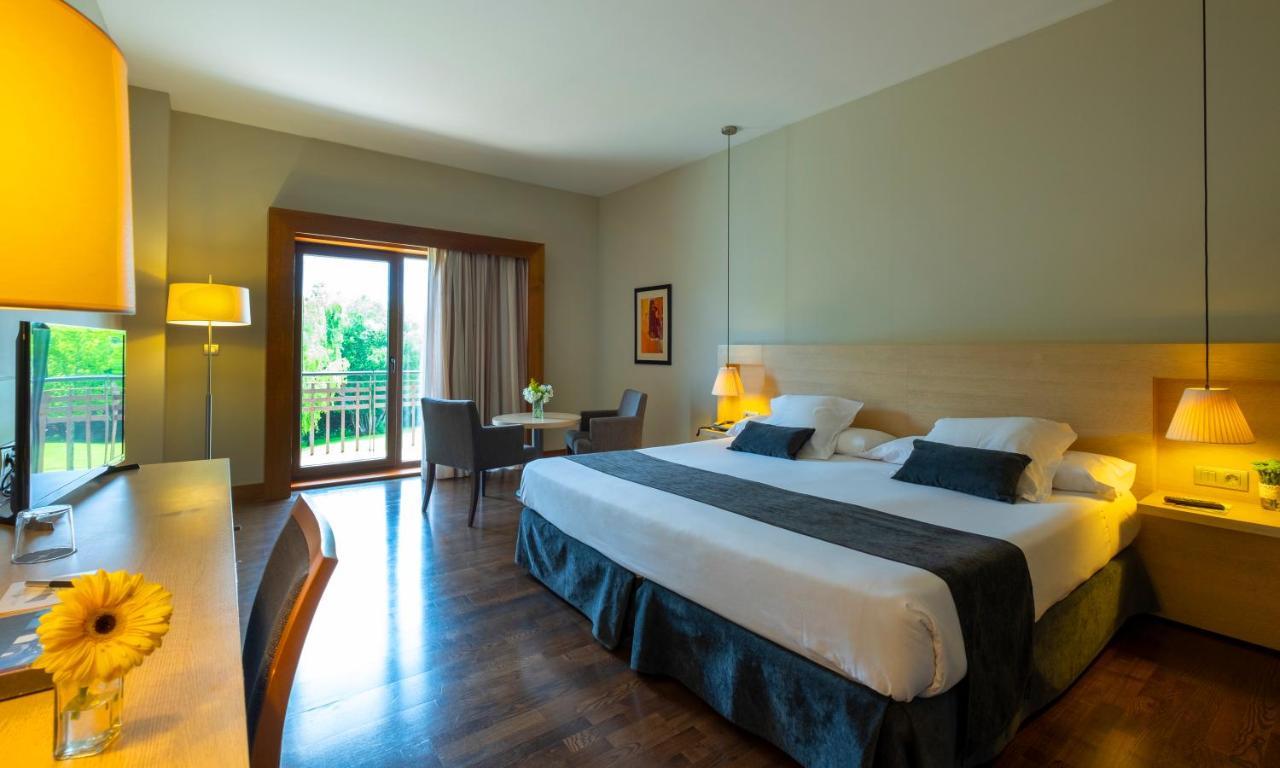 Hotel Spa Attica21 Vilalba Buitenkant foto